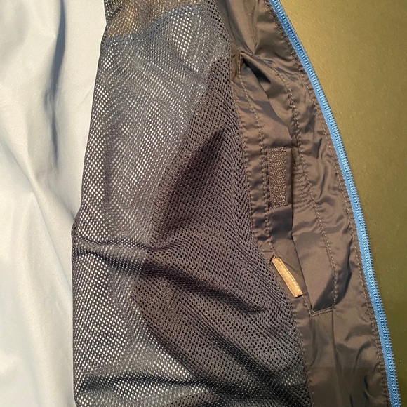 Columbia Windbreaker - Picture 6 of 6